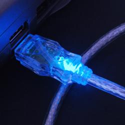 Cable USB 2.0  AB 1.80 metre avec Leds Bleues AKASA